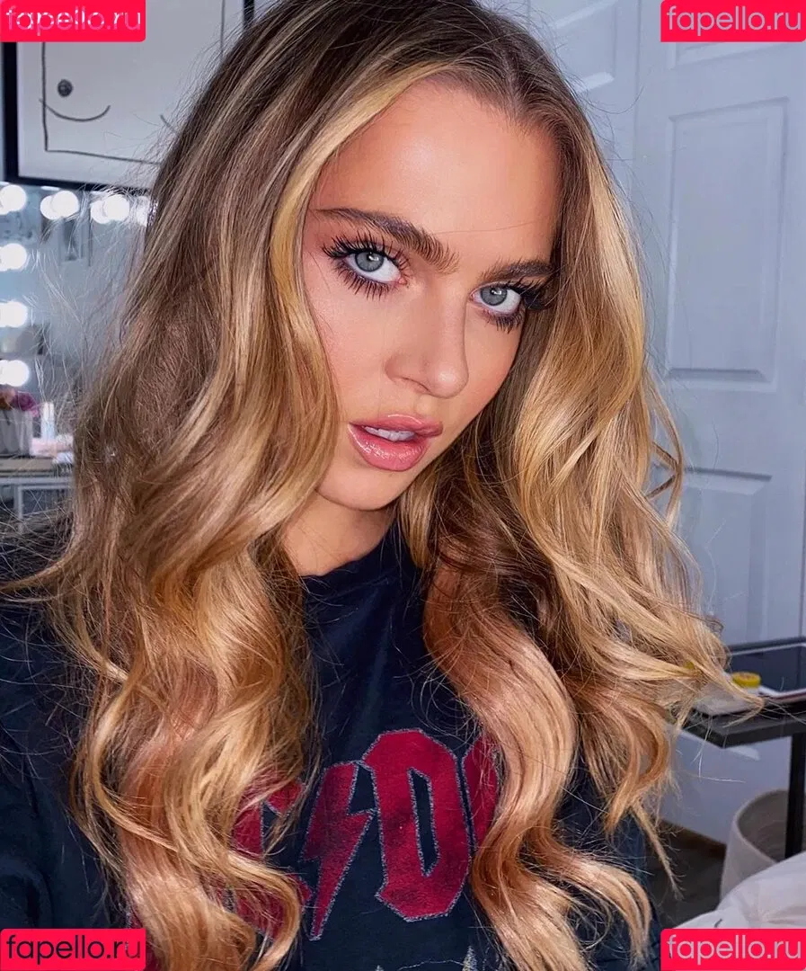 Anne Winters Onlyfans Photo Gallery 