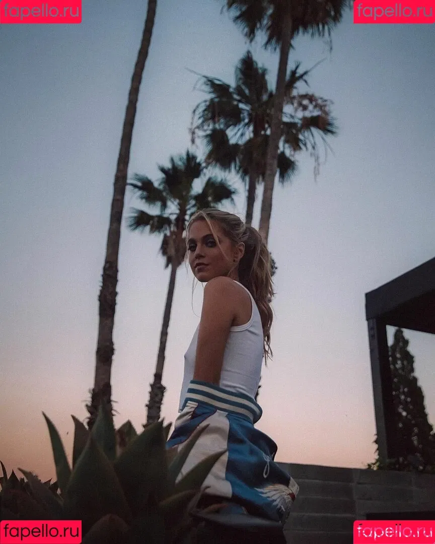 Anne Winters Onlyfans Photo Gallery 