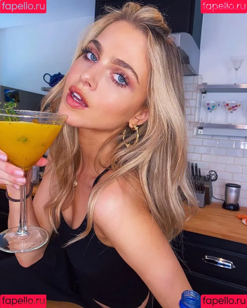 Anne Winters Onlyfans Photo Gallery 