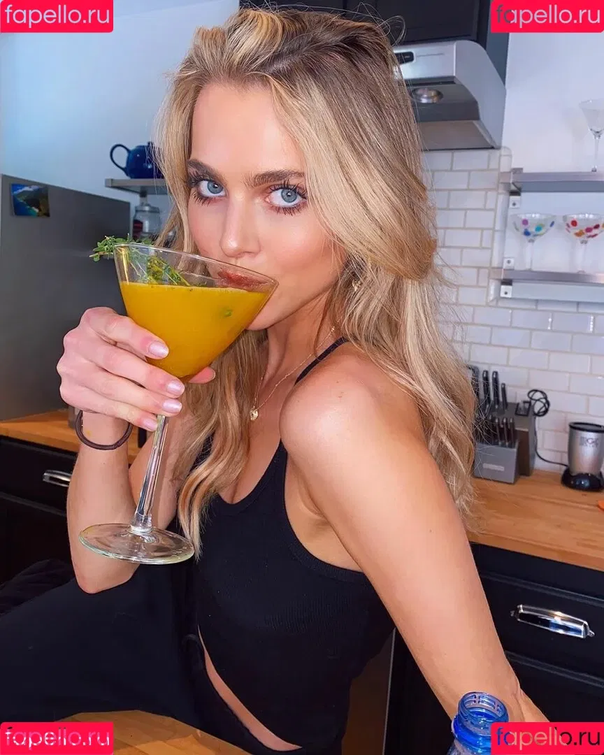 Anne Winters Onlyfans Photo Gallery 