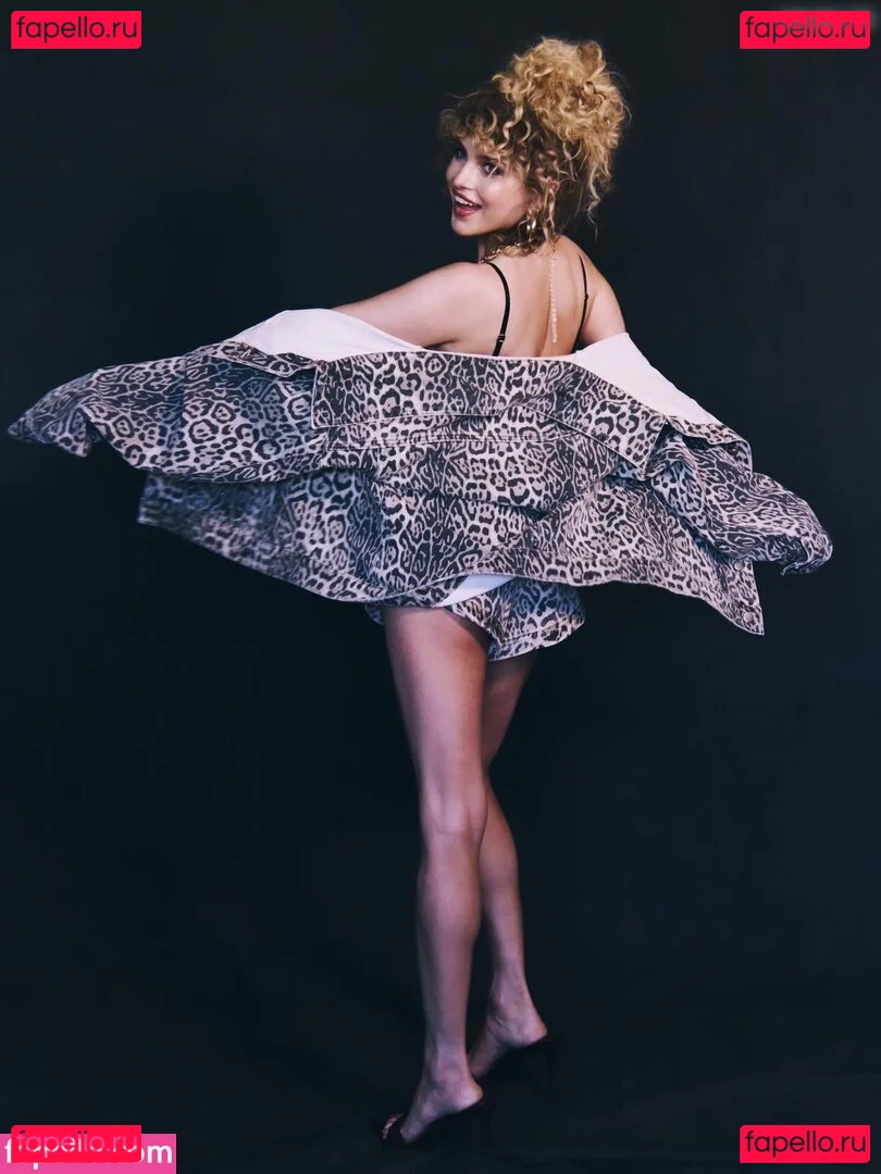 Anne Winters Onlyfans Photo Gallery 