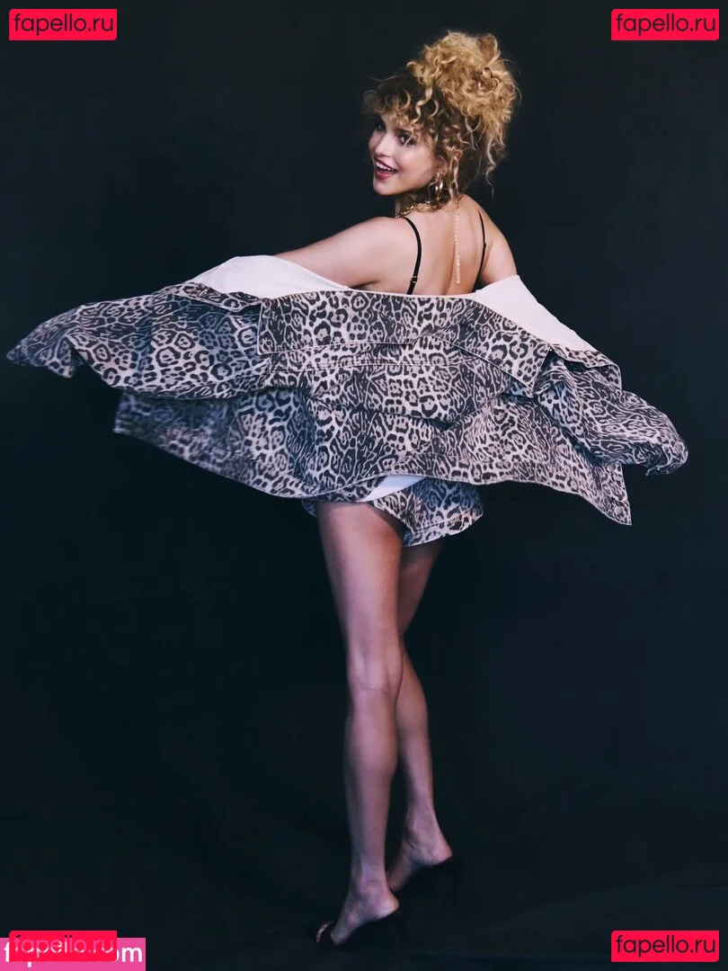 Anne Winters Onlyfans Photo Gallery 