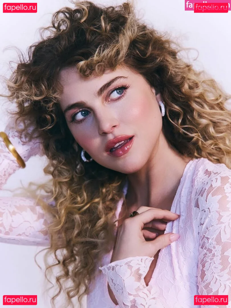 Anne Winters Onlyfans Photo Gallery 