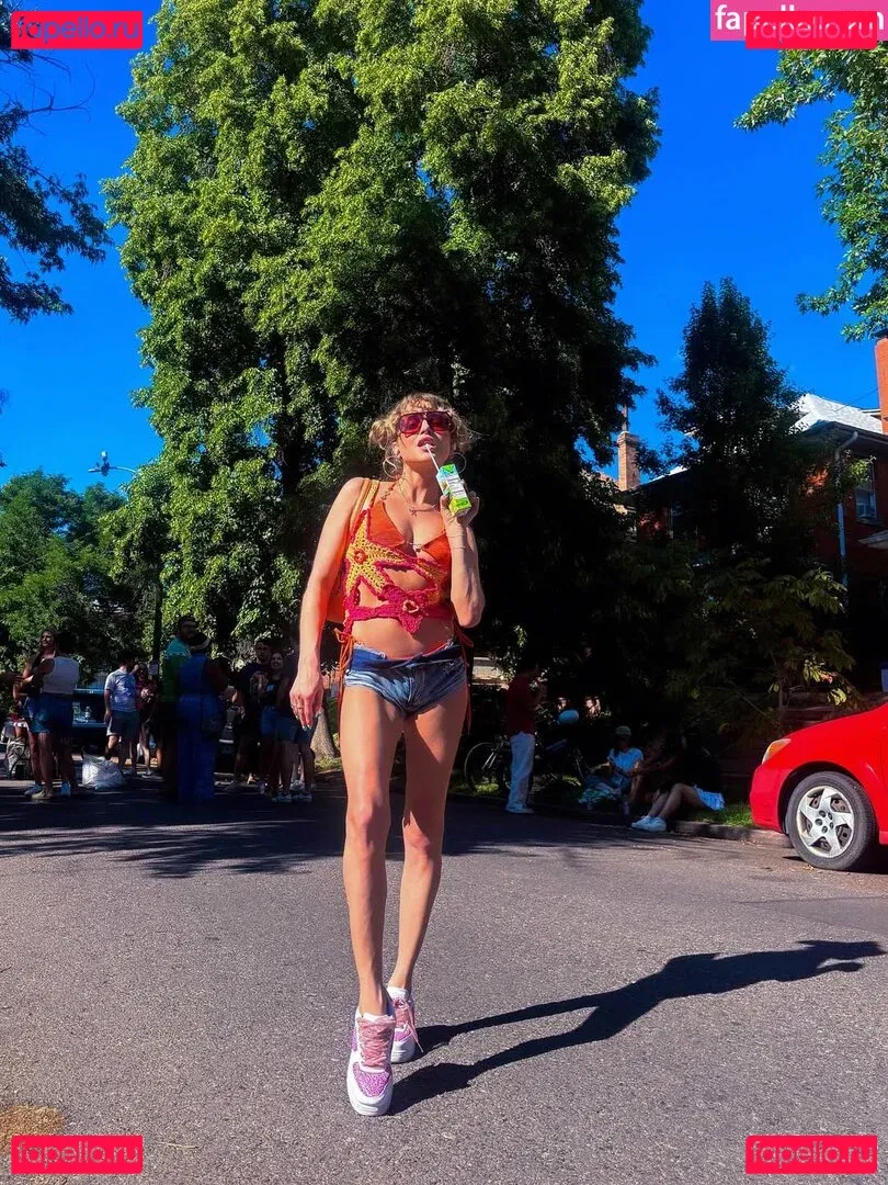 Anne Winters Onlyfans Photo Gallery 