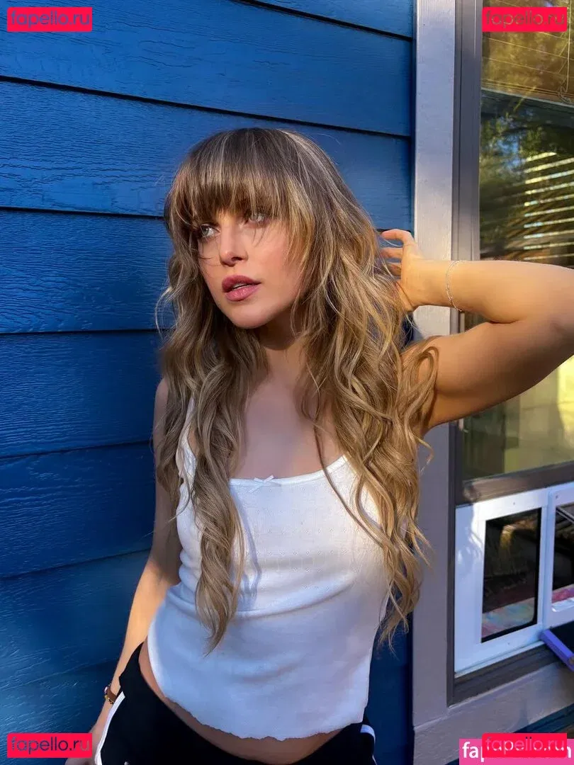 Anne Winters Onlyfans Photo Gallery 