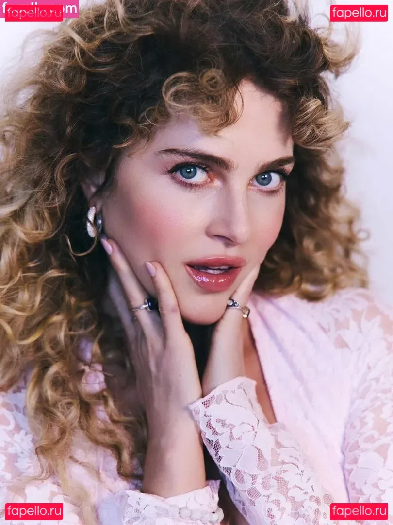 Anne Winters Onlyfans Photo Gallery 