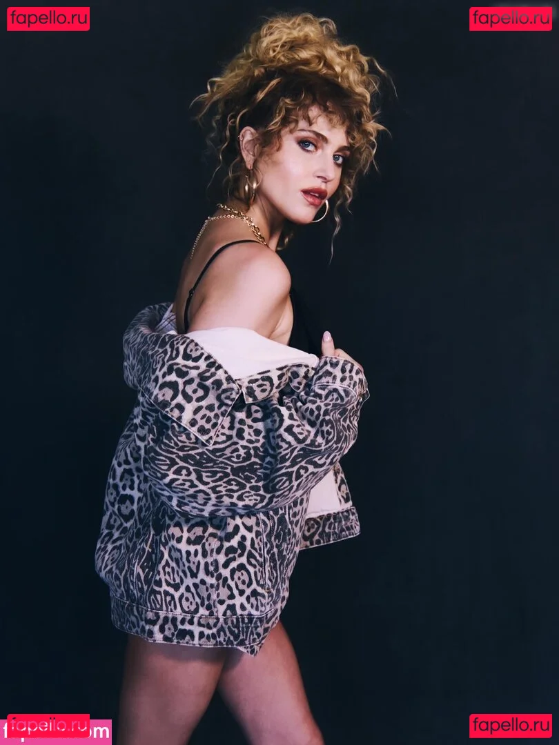 Anne Winters Onlyfans Photo Gallery 