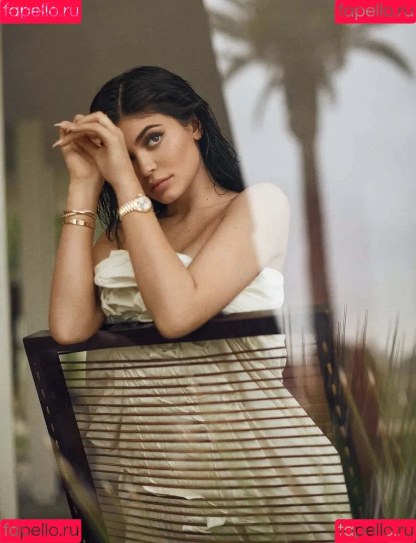 Kylie Jenner Onlyfans Photo Gallery 