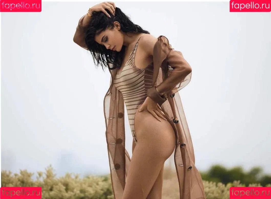 Kylie Jenner Onlyfans Photo Gallery 