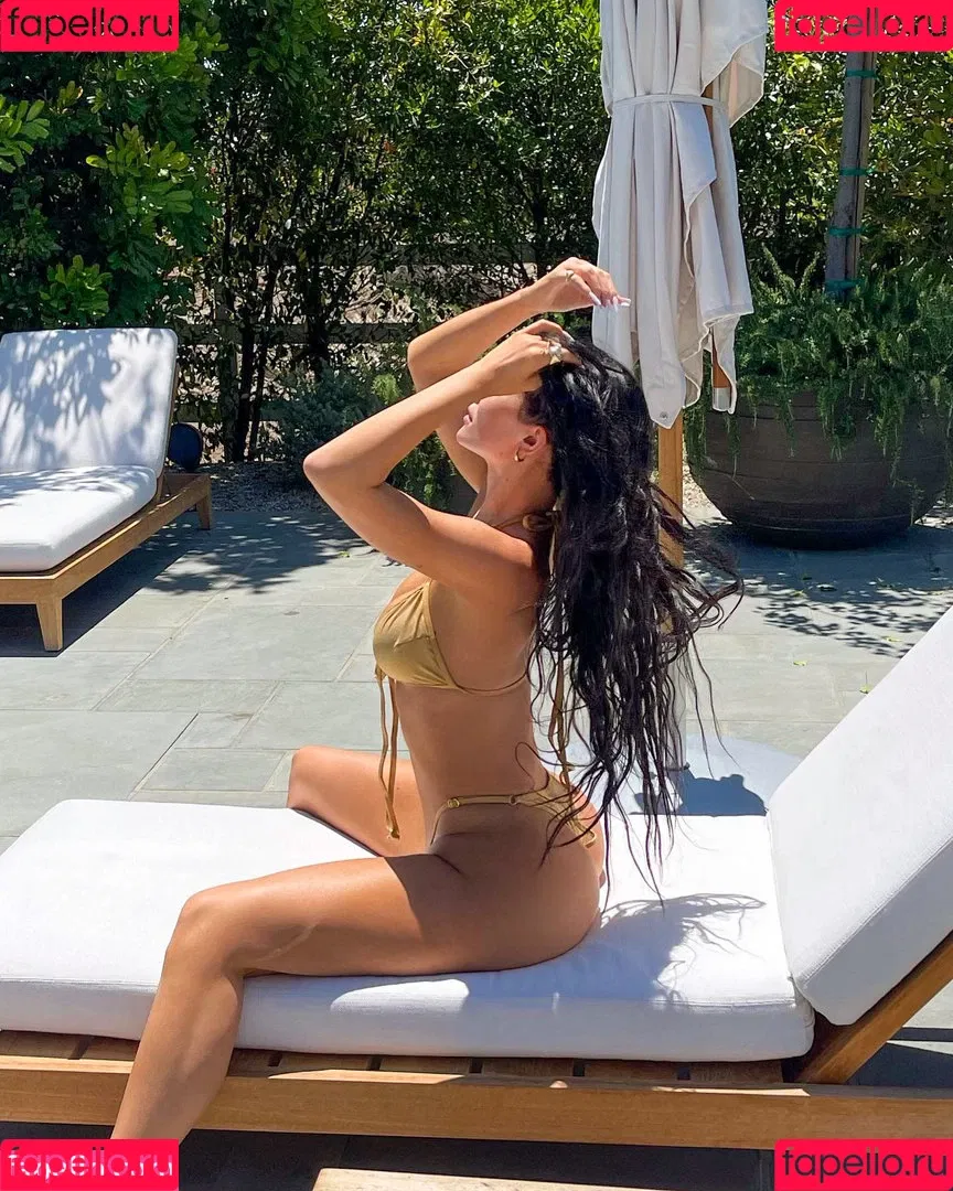 Kylie Jenner Onlyfans Photo Gallery 