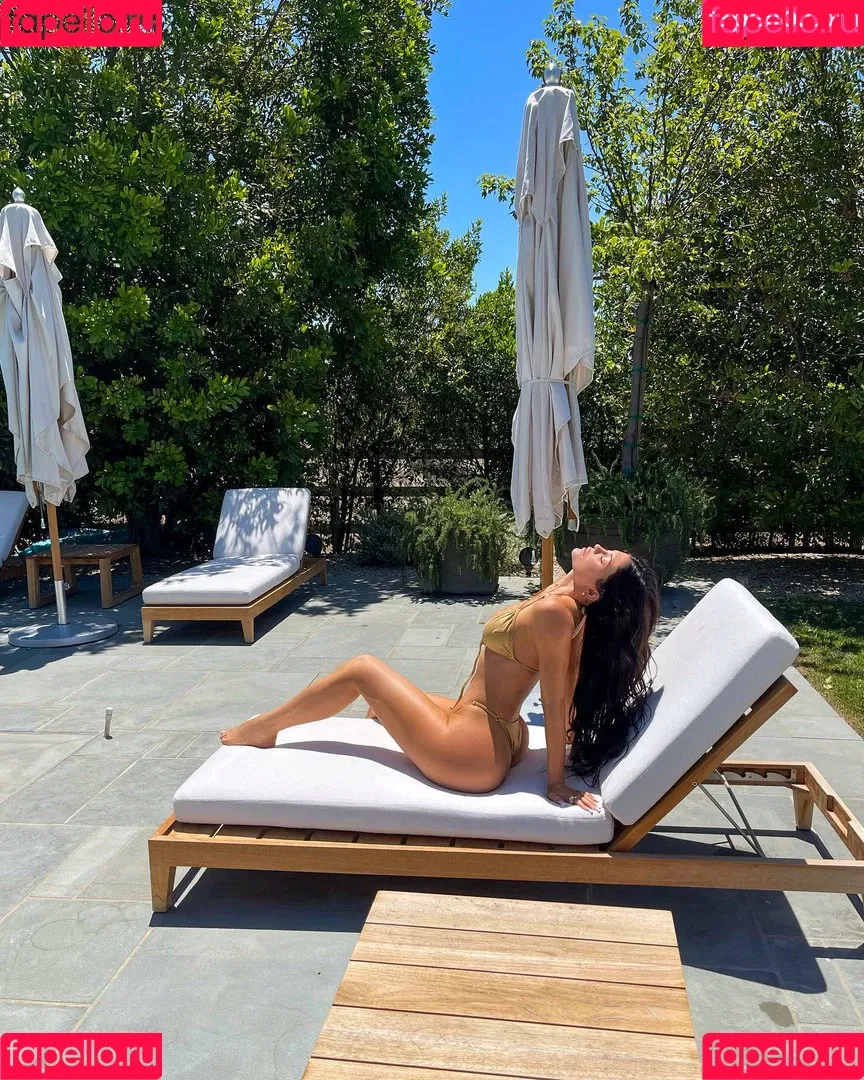 Kylie Jenner Onlyfans Photo Gallery 