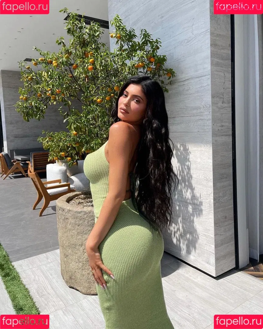 Kylie Jenner Onlyfans Photo Gallery 