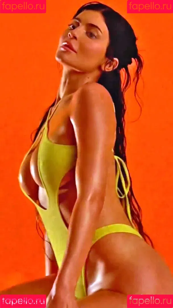 Kylie Jenner Onlyfans Photo Gallery 