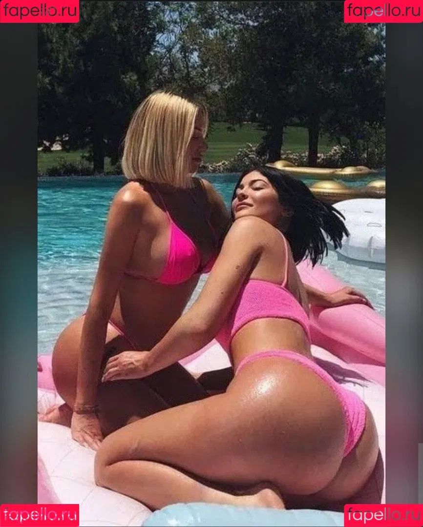Kylie Jenner Onlyfans Photo Gallery 