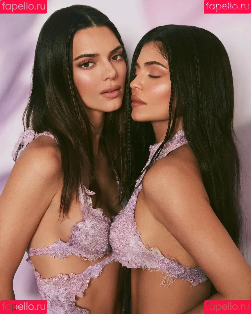 Kylie Jenner Onlyfans Photo Gallery 