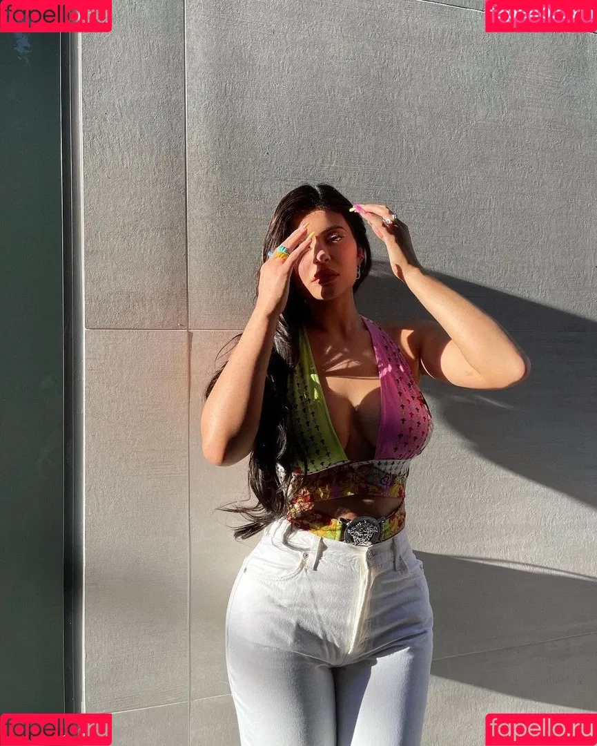 Kylie Jenner Onlyfans Photo Gallery 