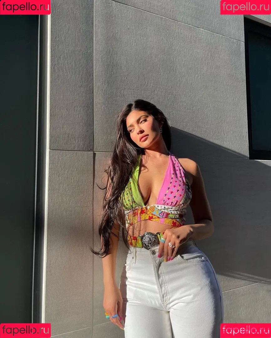 Kylie Jenner Onlyfans Photo Gallery 