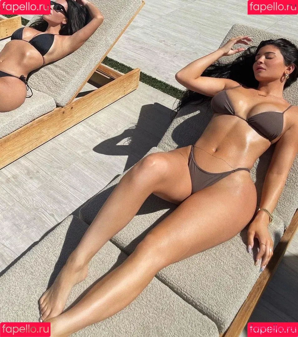 Kylie Jenner Onlyfans Photo Gallery 