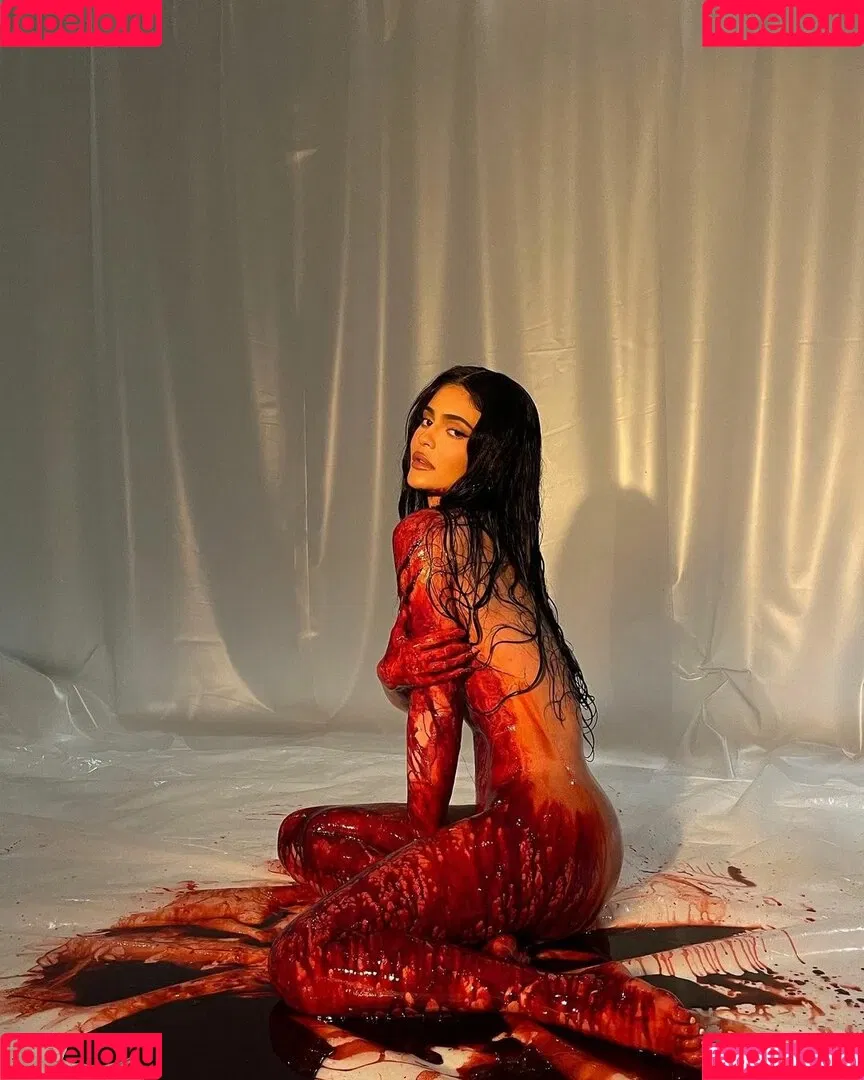 Kylie Jenner Onlyfans Photo Gallery 