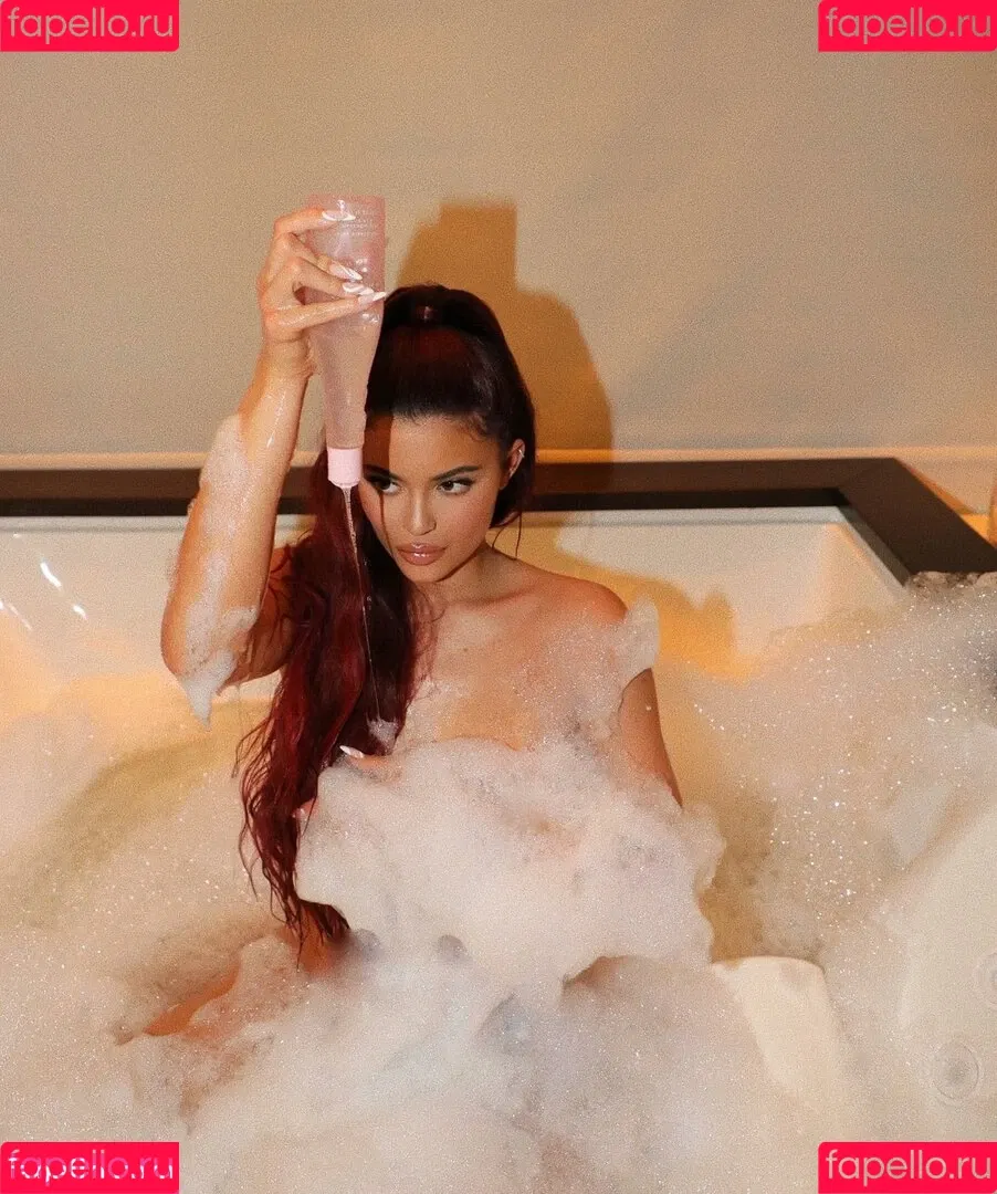Kylie Jenner Onlyfans Photo Gallery 