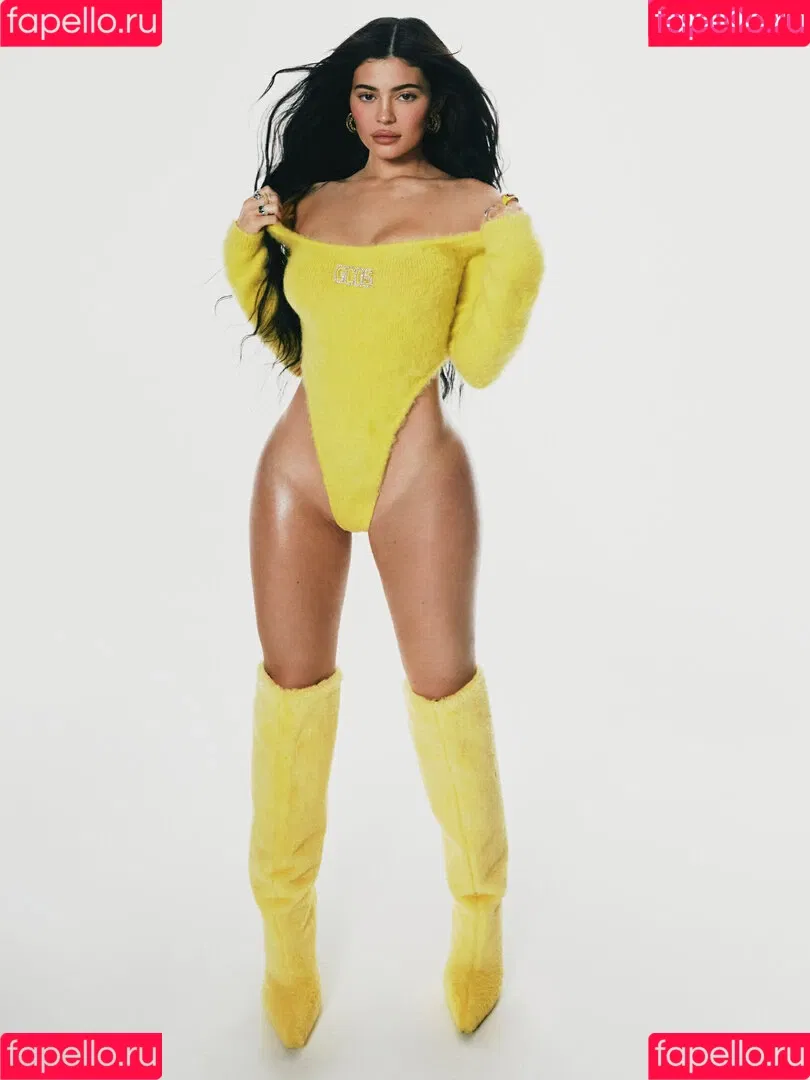 Kylie Jenner Onlyfans Photo Gallery 