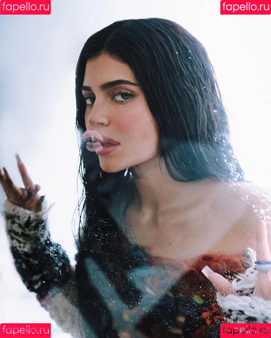 Kylie Jenner Onlyfans Photo Gallery 