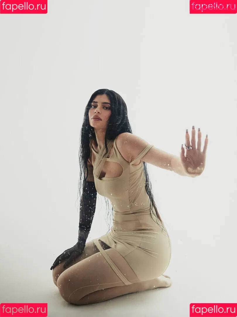 Kylie Jenner Onlyfans Photo Gallery 