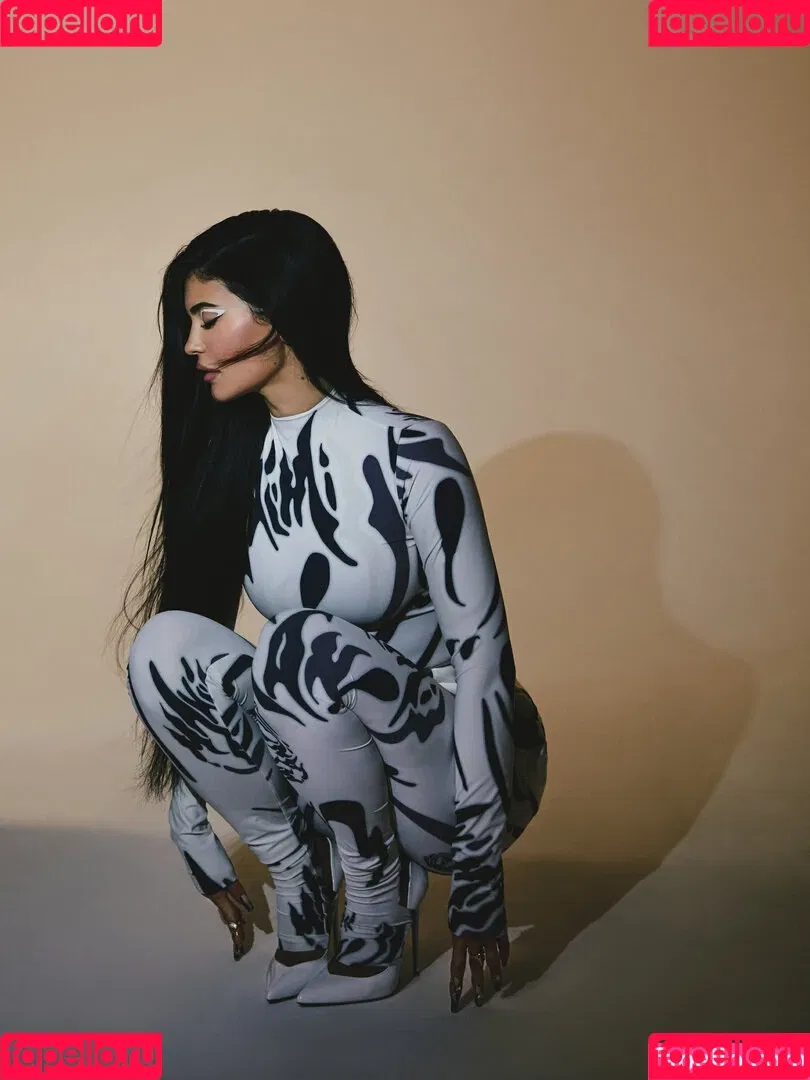 Kylie Jenner Onlyfans Photo Gallery 