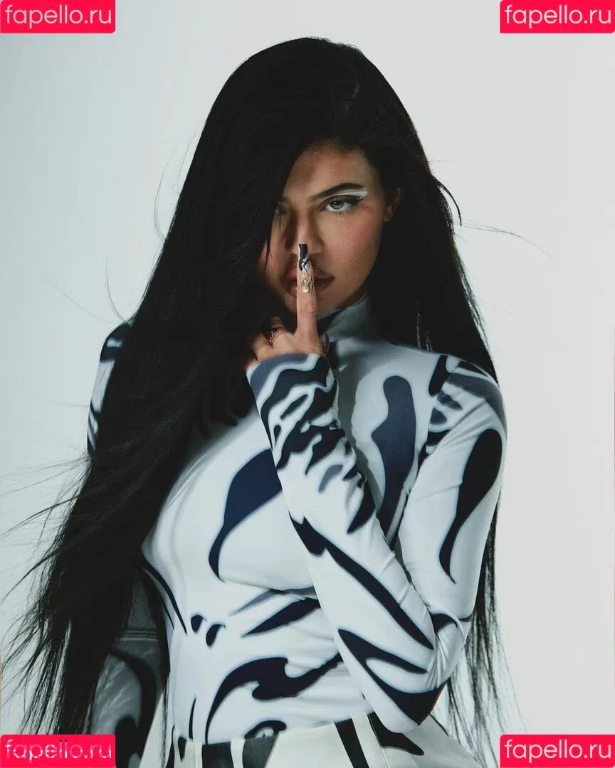 Kylie Jenner Onlyfans Photo Gallery 