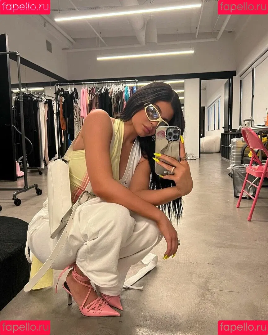Kylie Jenner Onlyfans Photo Gallery 
