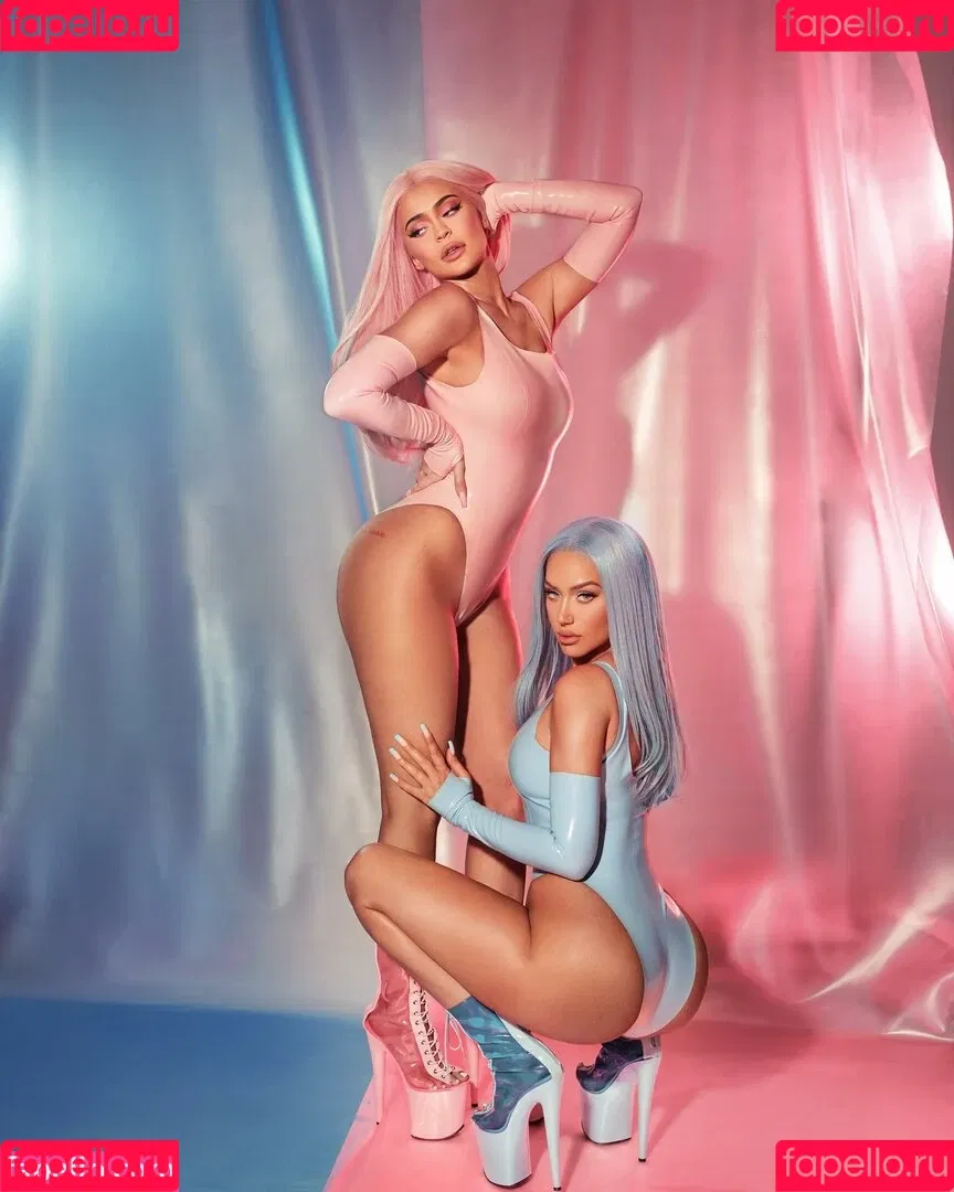 Kylie Jenner Onlyfans Photo Gallery 