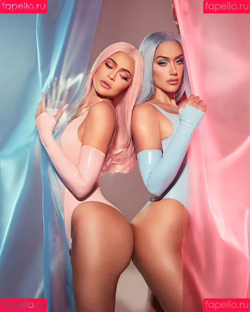 Kylie Jenner Onlyfans Photo Gallery 