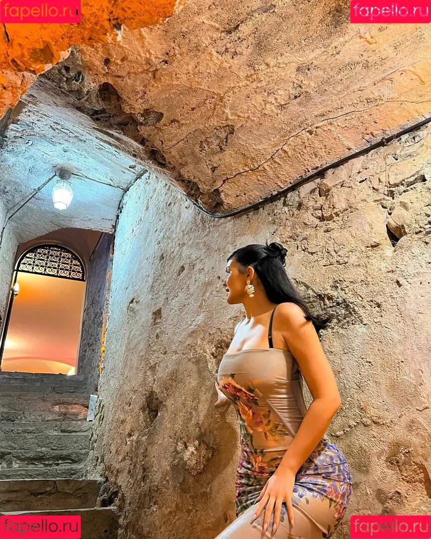 Kylie Jenner Onlyfans Photo Gallery 