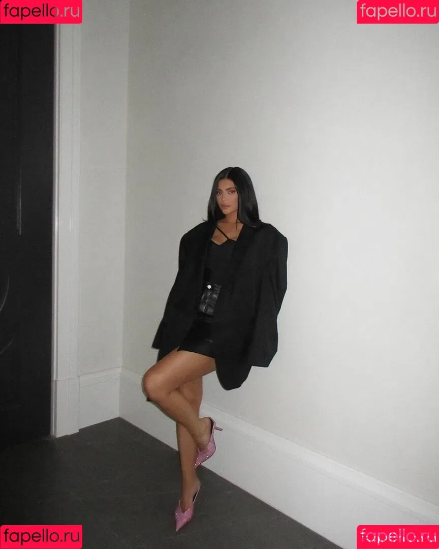 Kylie Jenner Onlyfans Photo Gallery 