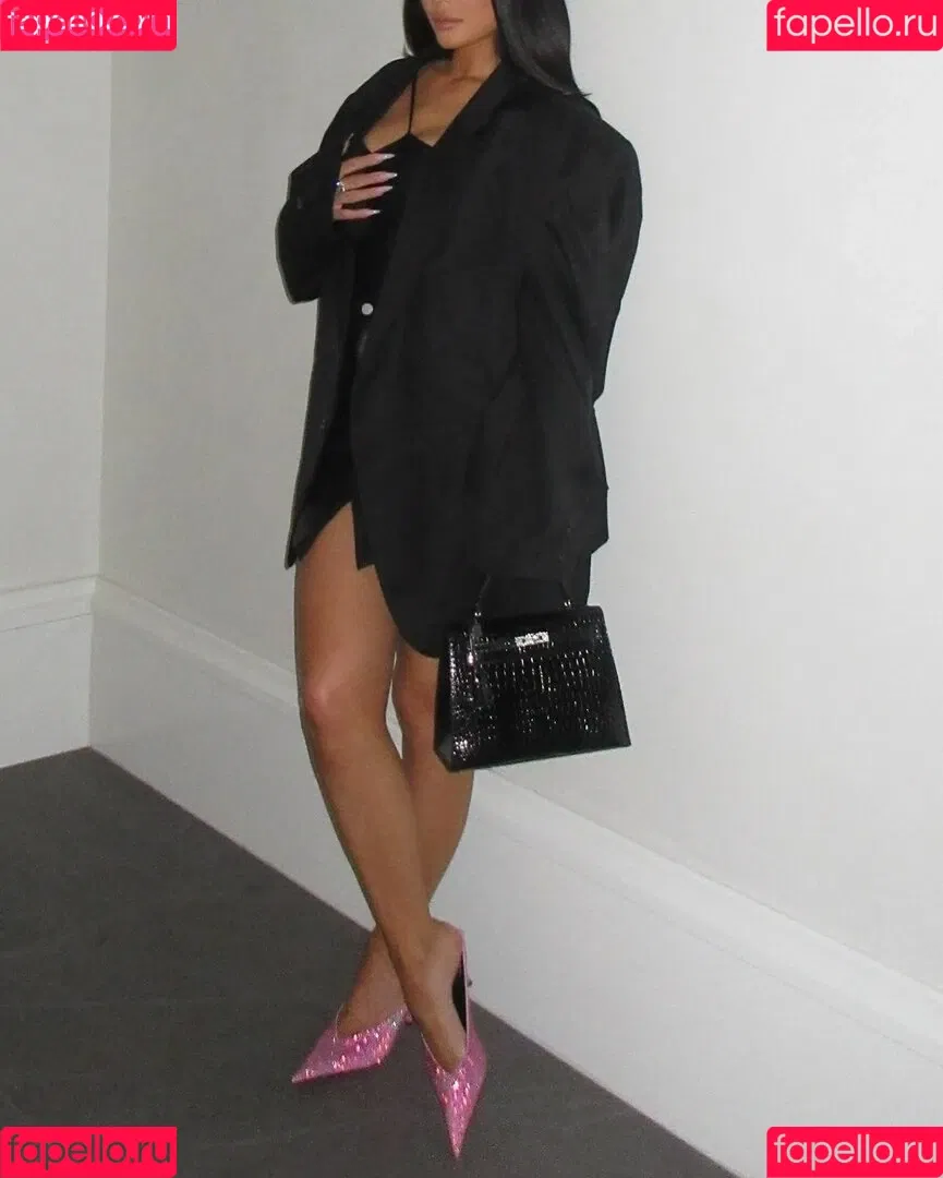 Kylie Jenner Onlyfans Photo Gallery 