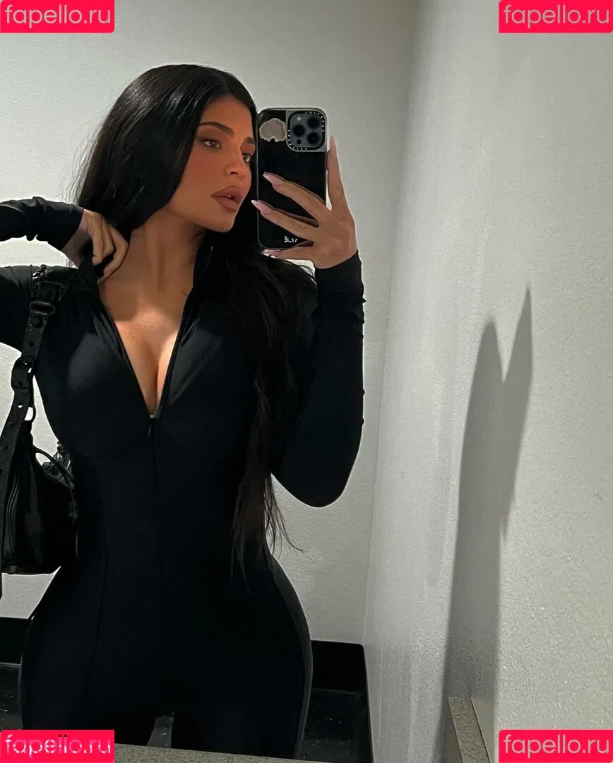 Kylie Jenner Onlyfans Photo Gallery 