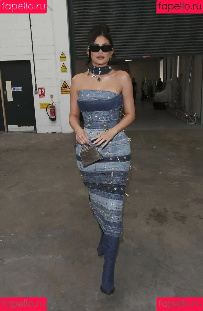 Kylie Jenner Onlyfans Photo Gallery 