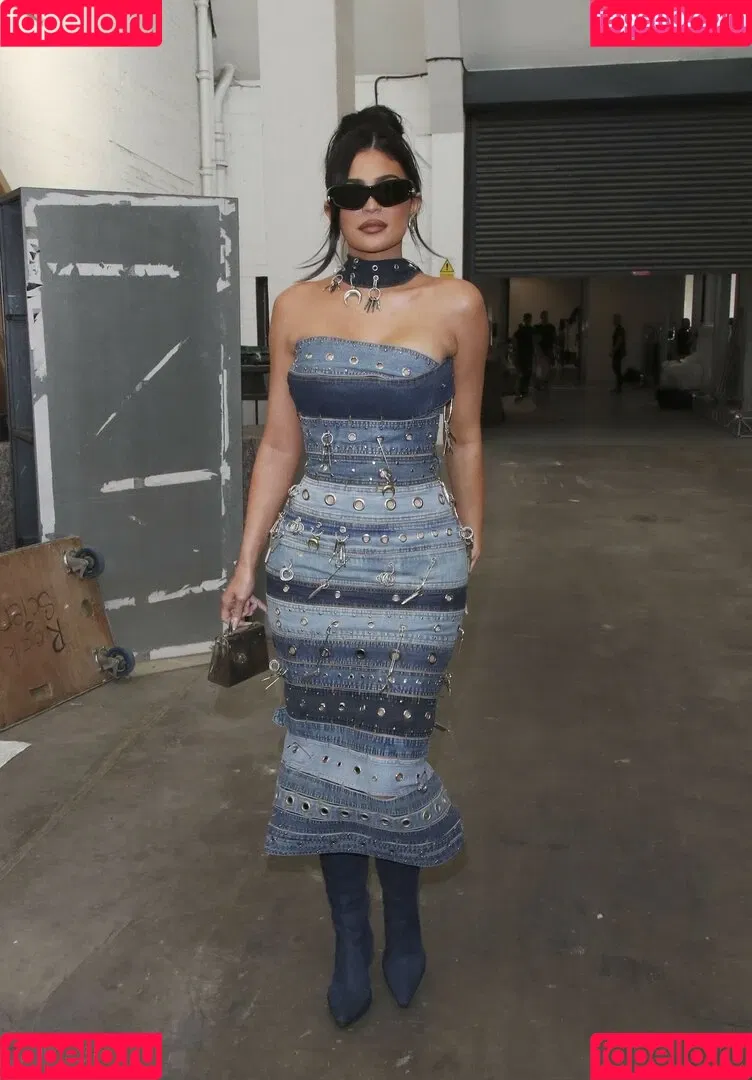 Kylie Jenner Onlyfans Photo Gallery 