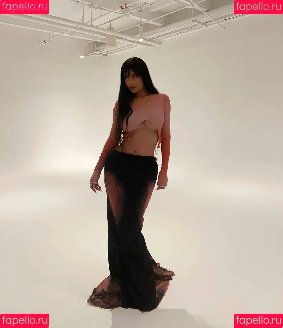 Kylie Jenner Onlyfans Photo Gallery 