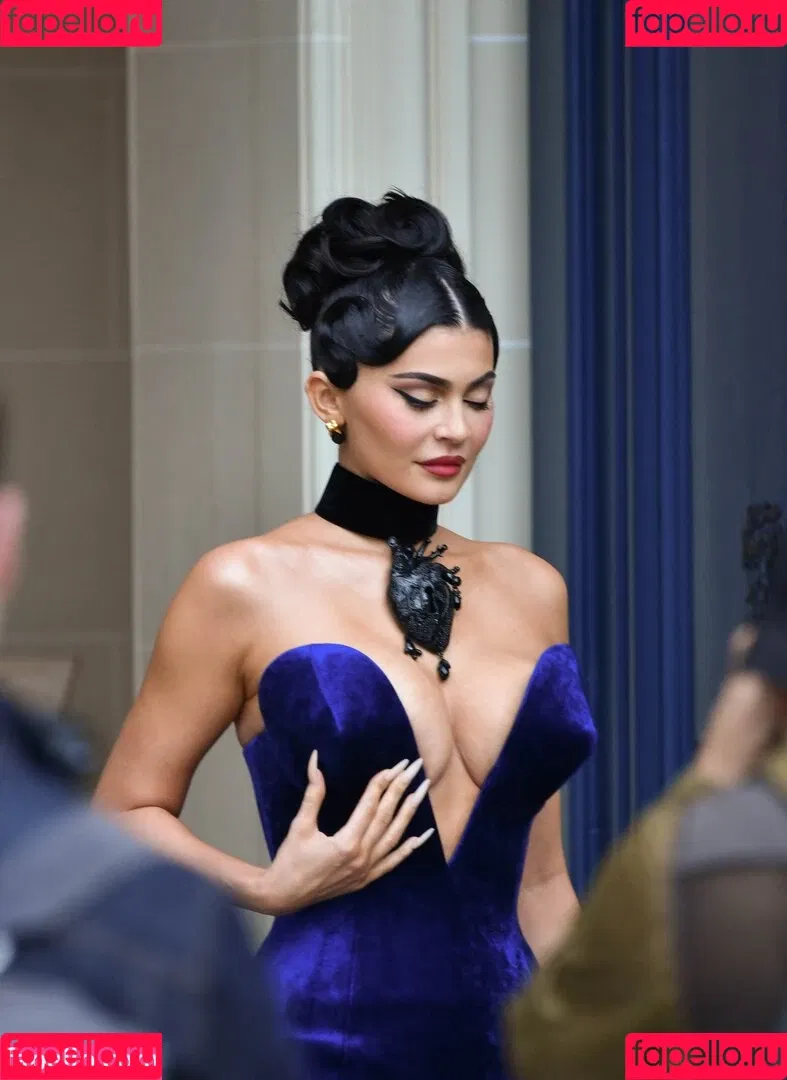 Kylie Jenner Onlyfans Photo Gallery 