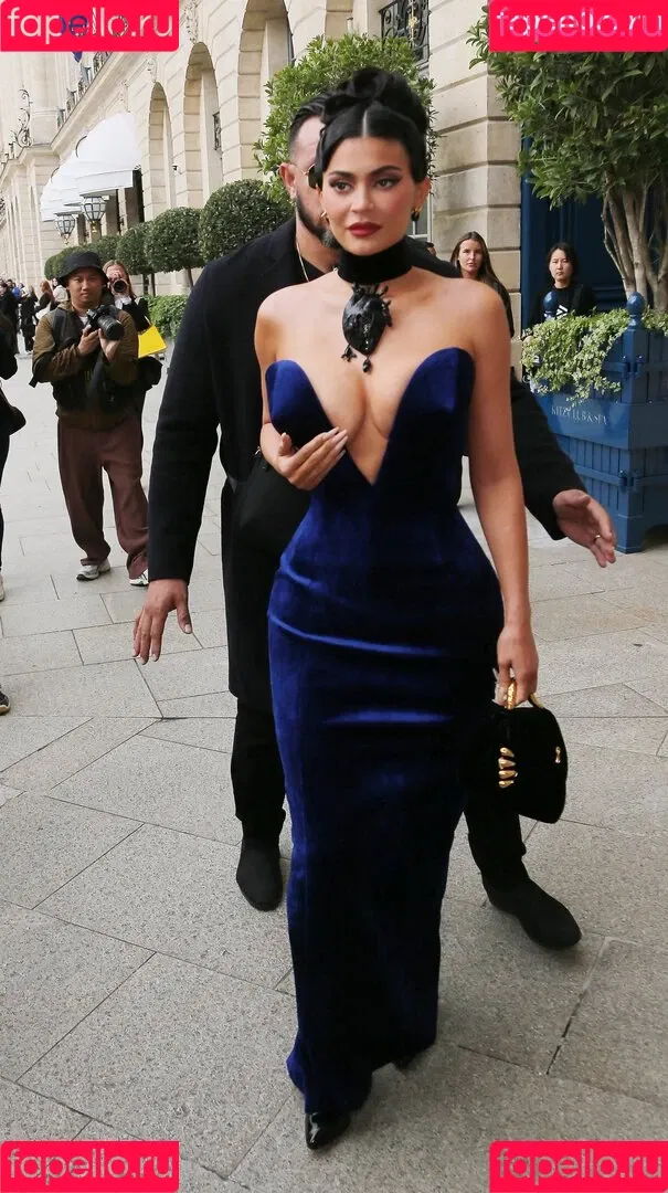 Kylie Jenner Onlyfans Photo Gallery 