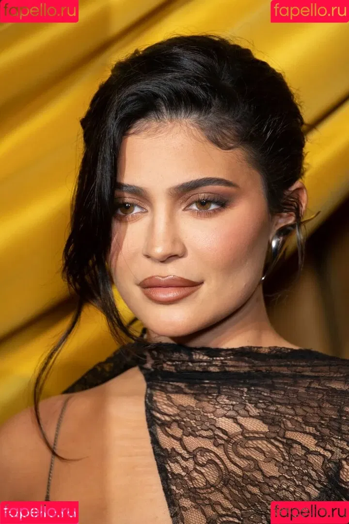 Kylie Jenner Onlyfans Photo Gallery 