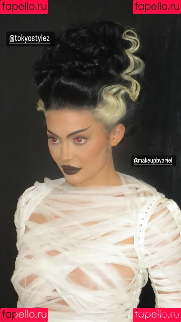 Kylie Jenner Onlyfans Photo Gallery 