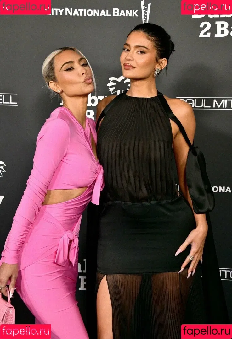Kylie Jenner Onlyfans Photo Gallery 