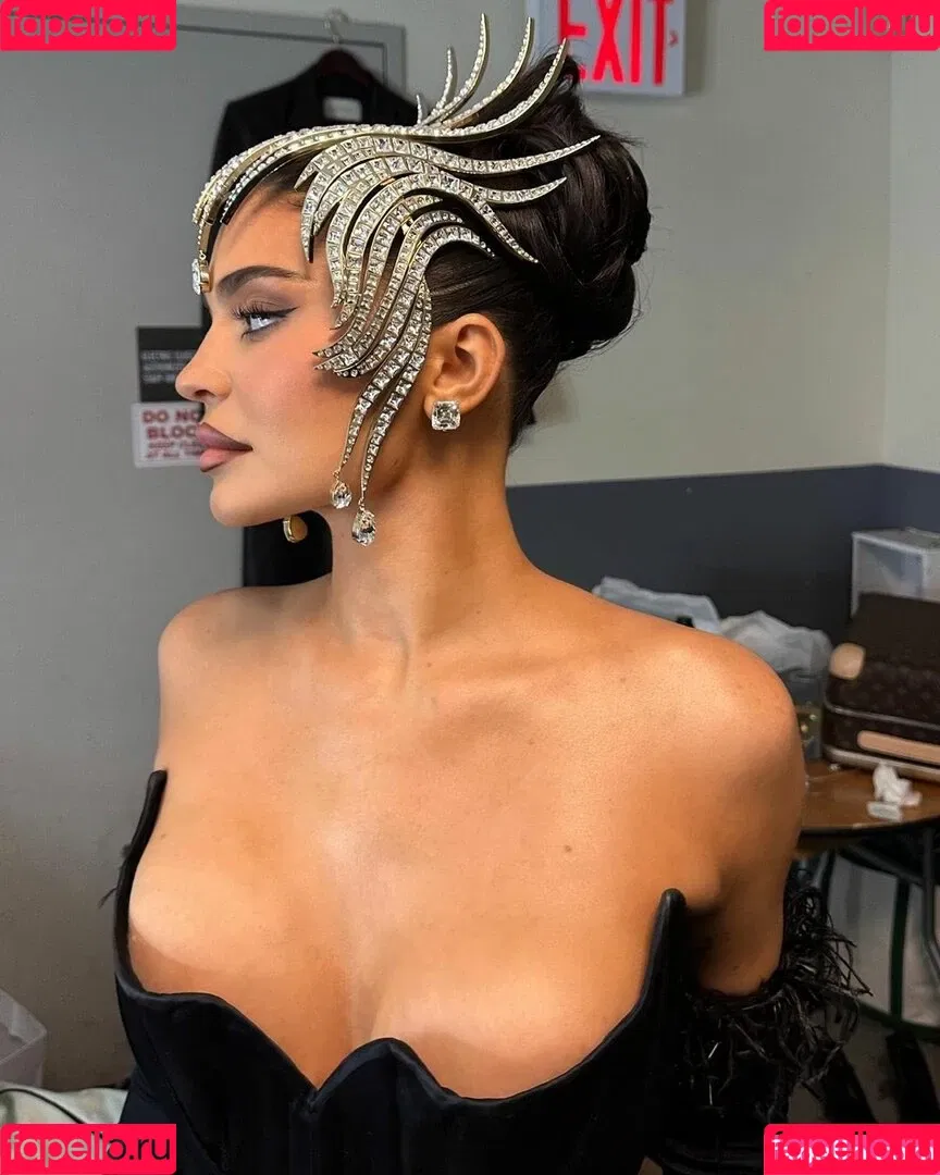 Kylie Jenner Onlyfans Photo Gallery 