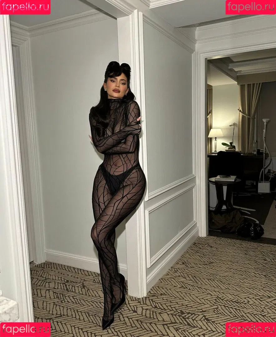 Kylie Jenner Onlyfans Photo Gallery 