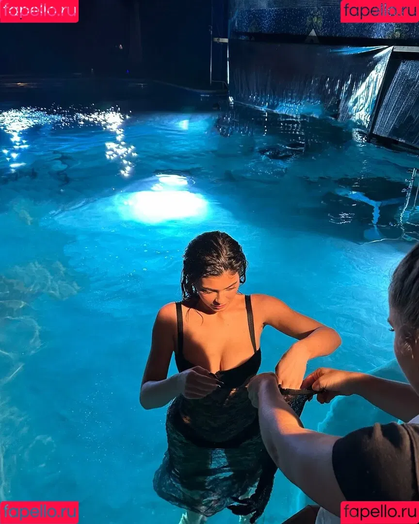 Kylie Jenner Onlyfans Photo Gallery 