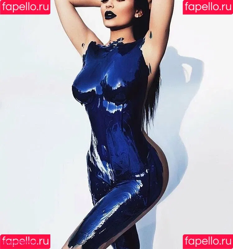 Kylie Jenner Onlyfans Photo Gallery 