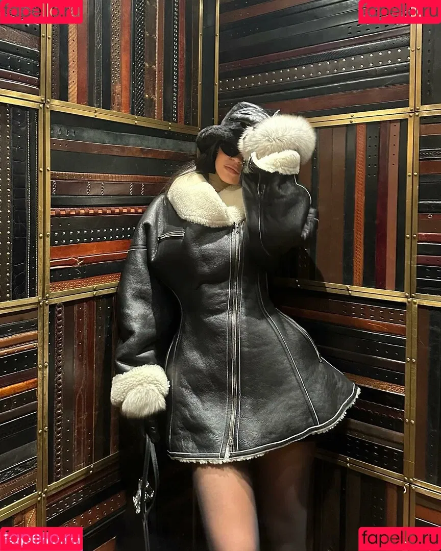 Kylie Jenner Onlyfans Photo Gallery 