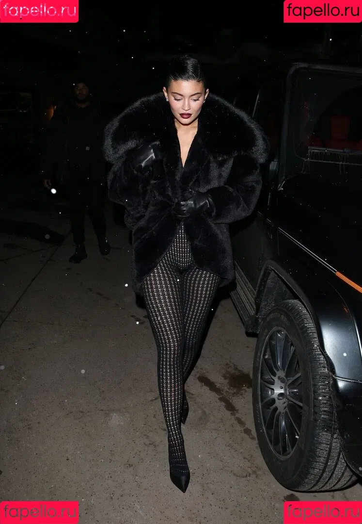 Kylie Jenner Onlyfans Photo Gallery 